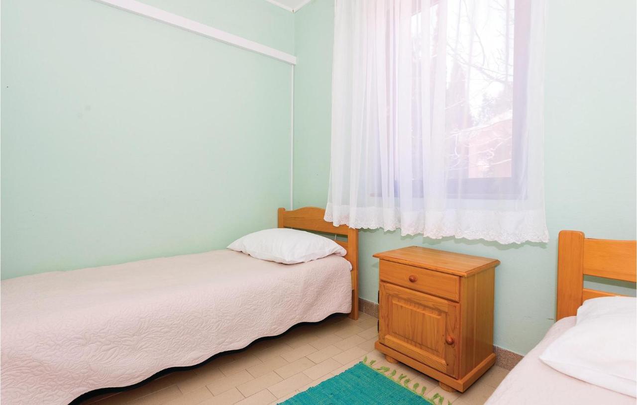 Beautiful Apartment In Rogoznica With Wifi 外观 照片